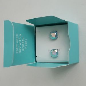 Origami Owl Clara Silver Iridescent Earrings Brand New!